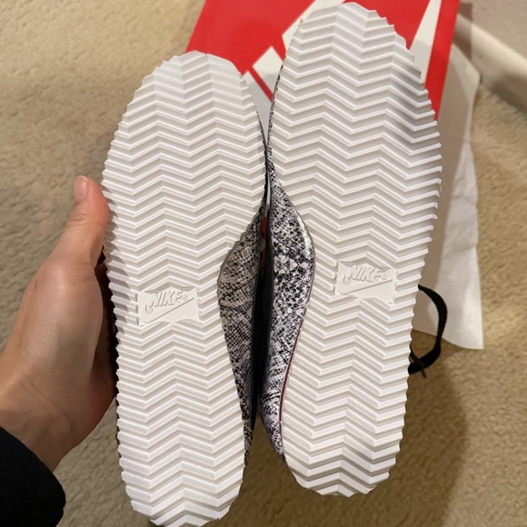 NEW Women’s CLASSIC CORTEZ LEATHER 'SNAKESKIN' Python Shoes Sneakers - Picture 7 of 8